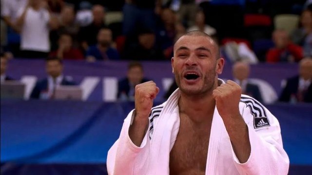 الجورجي توشيشفيلي يحرز معدن الذهب في باكو لأول مرة منذ 2007