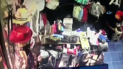 Sakarya’da hırsızlık anı güvenlik kamerasına yansıdı