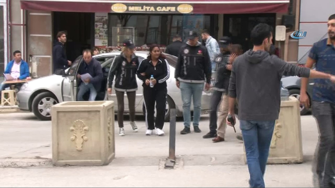 Uyuşturucu satıcıları adliyede