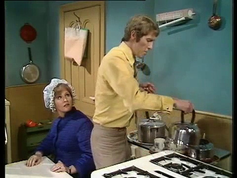 Some Mothers Do S02 E05