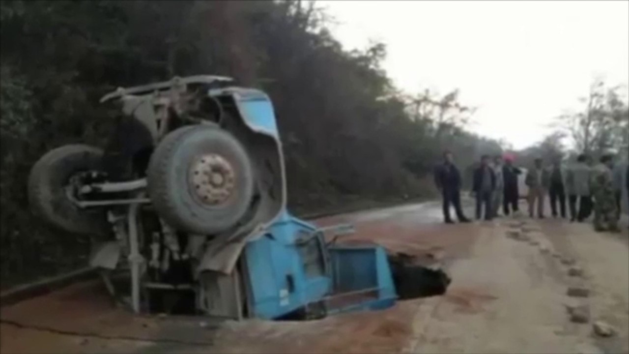 Biggest Sinkhole In The World With Truck And Cars On It