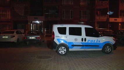 Defalarca bıçaklanan genç kız ağır yaralandı