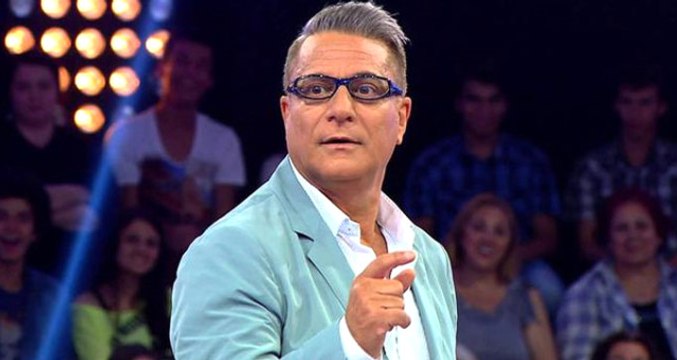 Mehmet Ali Erbil'in Hastane Odasından Paylaştığı Fotoğrafı Kısa Sürede Silmesi Hayranlarını Korkuttu