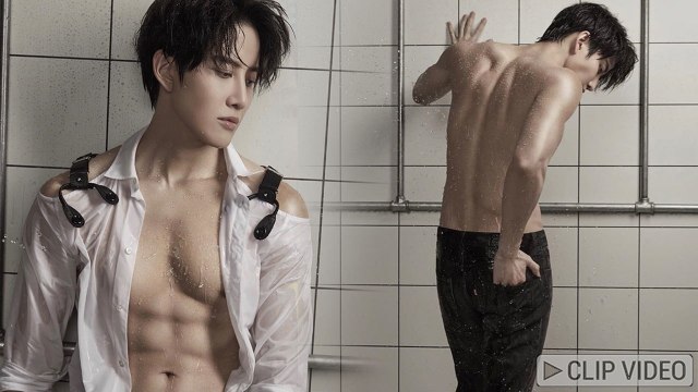 ยิ่งเปียกยิ่งหล่อ ไมค์ พิรัชต์ อวดกล้ามแน่น ถอดเสื้ออาบน้ำถ่ายแบบ Men Health จีน