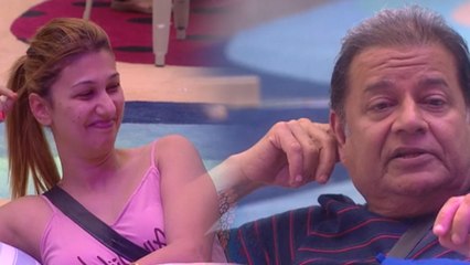Bigg Boss 12: Anup Jalota calls Jasleen Matharu 'Patakha' through this Shayari | FilmiBeat