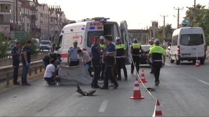 Yolun Karşısına Geçmek İsteyen Yaya Minibüs Çarpması Sonucu Hayatını Kaybetti