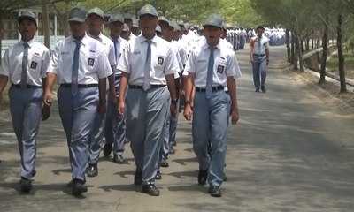 Sekolah Kebangsaan, Sekolah dengan Konsep Semi-Militer