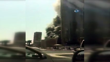 - Kuveyt'te Banka Binasında Yangın