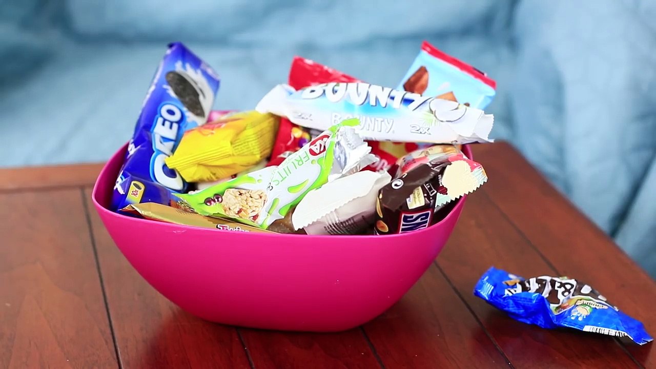 BONBONS GÉANTS XXL VS BONBONS MINIATURES   BLAGUES MARRANTES !