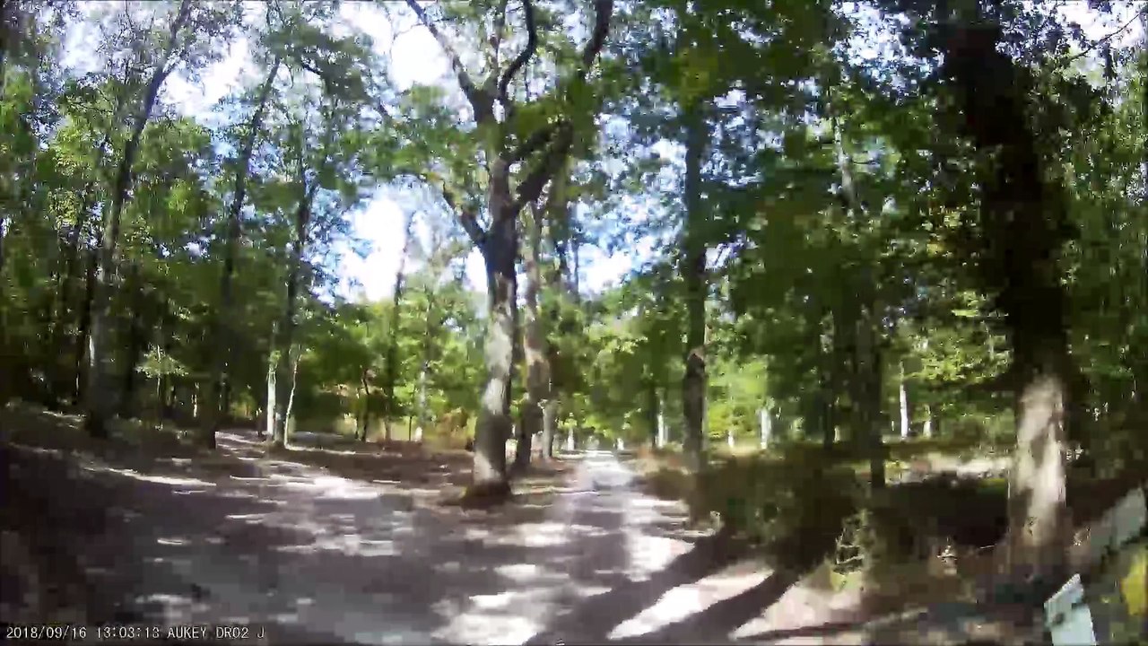 Dashcam 4K HDR grand angle 270° Aukey DR02 J