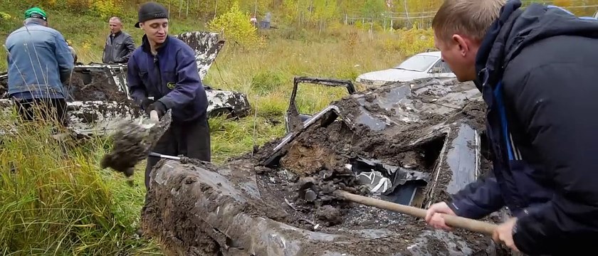 ЗАВОДИМ АВТО ПОСЛЕ 1 ГОДА ПОД ЗЕМЛЁЙ ☠️