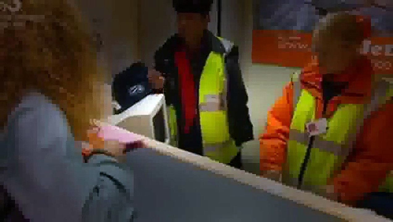 Airline UK Easyjet TV Show - S05E01