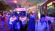 İstanbul Mecidiyeköy'de Halk Otobüsü Köprü Ayağına Çarptı