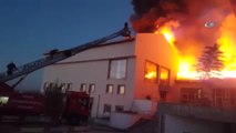 Kız Yurdunun Yemekhanesinin Çatısında Yangın Çıktı