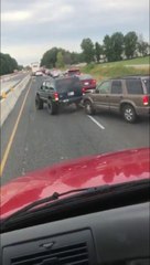 Grosse embrouille entre deux automobilistes sur l'autoroute.