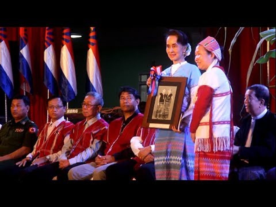 ကရင္တိုင္းရင္သားမ်ား၏ ဝါေခါင္လ ႐ုိးရာခ်ည္ျဖဴဖြဲ႔မဂၤလာပြဲ က်င္းပ