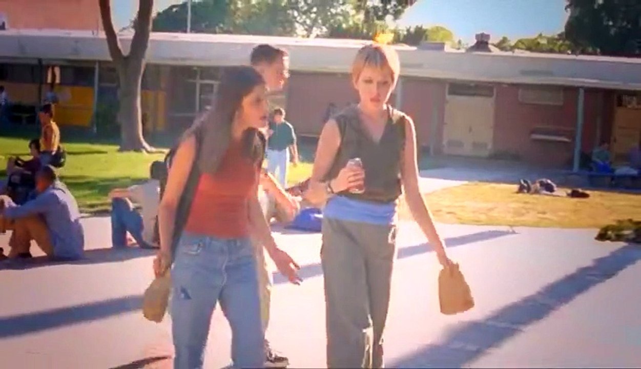 Roswell Staffel 1 Folge 2