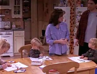 Everybody Loves Raymond - 02x22 Six eet Under