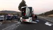 Uşak'ta Feci Kaza! Otobüs İle Kamyonet Çarpıştı: 1 Ölü, 25 Yaralı