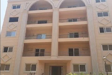 شقة للبيع في كومباوند المصراوية