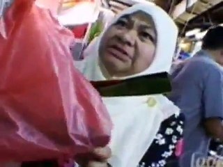 Anthony Bourdain A Cooks Tour - S02E10 - Singapore- NY in 20 Years