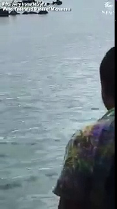 Un avion de ligne rate son atterrissage et plonge dans un lagon du Pacifique