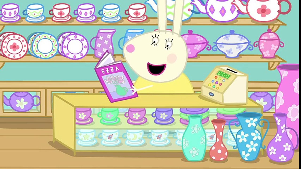 Peppa Pig English Es | Peppa Pig visits the Mystery Fountain | #PeppaPig