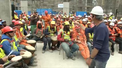 هذا الصباح- القرع على الطبول وسيلة للترفيه عن عمال