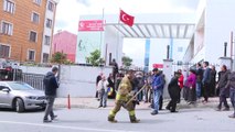 Sultangazi'de huzurevinde yangın - Sultangazi Belediye Başkanı Altunay - İSTANBUL