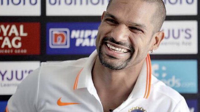 Asia Cup 2018 : Shikhar Dhawan Gives Instructions To Team India