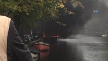 Hollanda'da Korkutan Yangın- Teknede Başlayan Yangın Araca Sıçradı