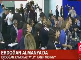 Erdoğan ve Merkel'in düzenlediği ortak basın toplantısında, Türkiye'de yargı bağımsızlığı hakkında soru soran gazeteci dışarı çıkarıldı