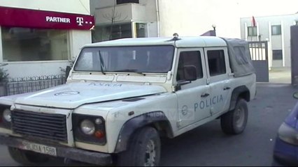 Polici fshehu dhunën - Top Channel Albania - News - Lajme