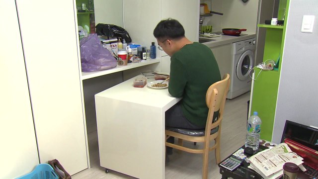 1인 가구 562만 명...17년 새 2.5배로 증가 / YTN