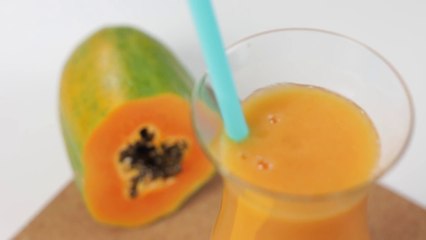 Zumo de plátano, papaya y naranja para reducir el colesterol