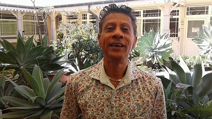 "L'activité socio-esthétique accompagne les femmes atteintes de cancer du sein sur les effets secondaires et la perturbation de l'image corporelle."