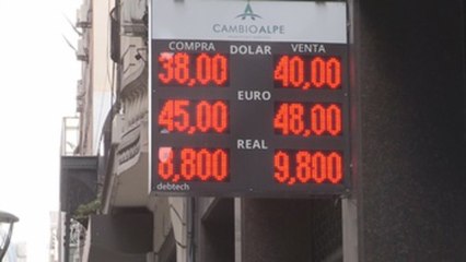 El dólar supera la línea de los 40 pesos argentinos tras nuevo acuerdo con FMI