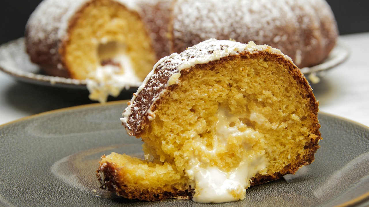 Twinkie Donut Cake