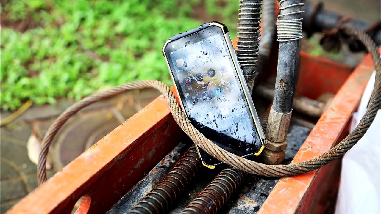 ЧТО ЕСЛИ ЗАМОРОЗИТЬ и СКИНУТЬ в ГЛЫБЕ ЛЬДА - САМЫЙ ЗАЩИЩЕННЫЙ ТЕЛЕФОН BLACKVIEW 9500..?!