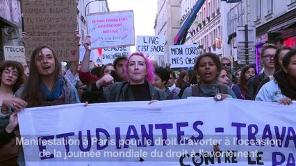 Manifestation à Paris pour le droit à l'avortement
