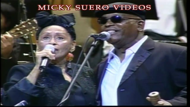 Omara portuondo y Basilio repilado, hijo de compay segundo, con el grupo de Compay Segundo - 20 años - MICKY SUERO CANAL