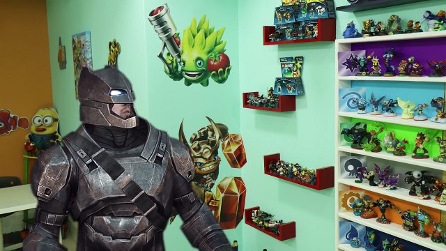 BANE'S REAL FACE- Batman vs. Superman vs. Lex Luthor FIGHT! Lets Build & Play LEGO Dimensions #17