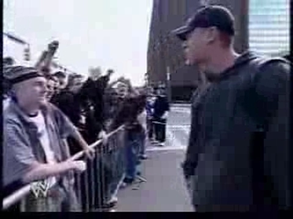 wwe JOHN CENA RAP BATTLES A FAN
