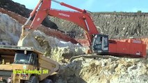 Intelligent Technology Smart Modern Biggest Excavator Trucks Heavy Equipment Machines Skills Works