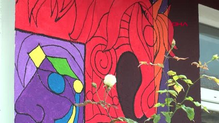 Antalya Ressam Güneştekin ve Demir, Antalya'da Köy Okulunu Boyadı