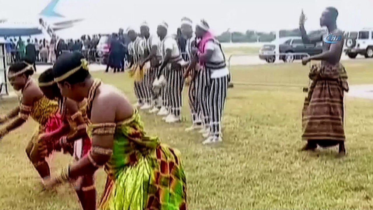 - First Lady Melania Trump Afrika turuna başladı- First Lady Melania Afrika’da