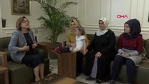Gaziantep Engelli Çocuğa Fatma Şahin Sahip Çıktı