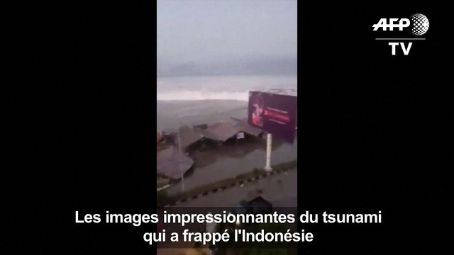 Indonésie : un tsunami déferle sur l'ïle des Célèbes