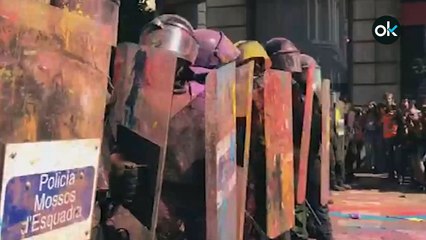 Tensión entre independentistas y policías en Barcelona