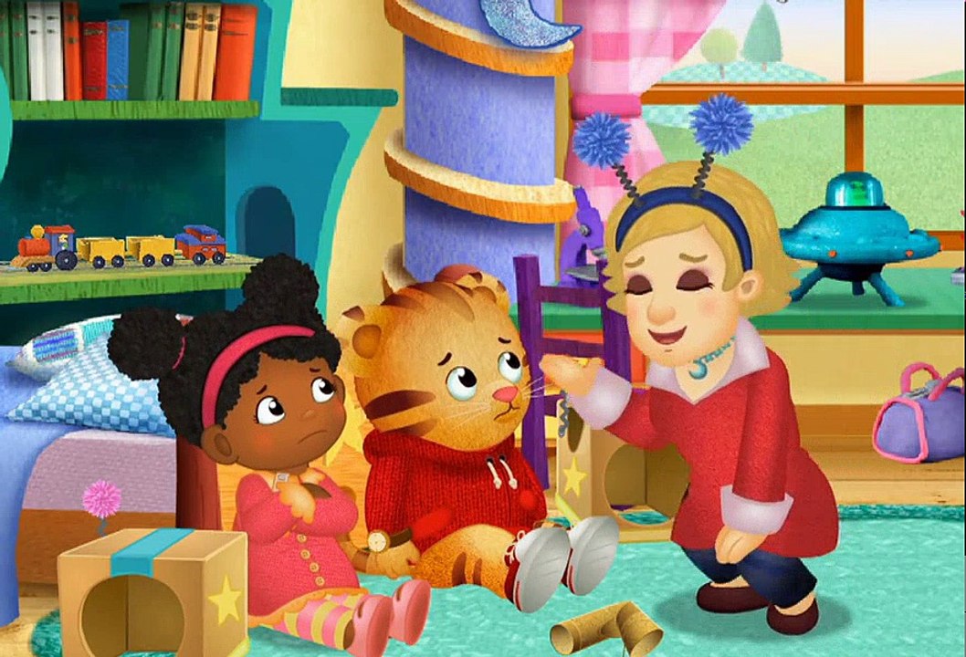 Daniel Tiger 1-06  Daniel And Miss Elaina Play Rocketship - Daniel Plays At The Castle ()